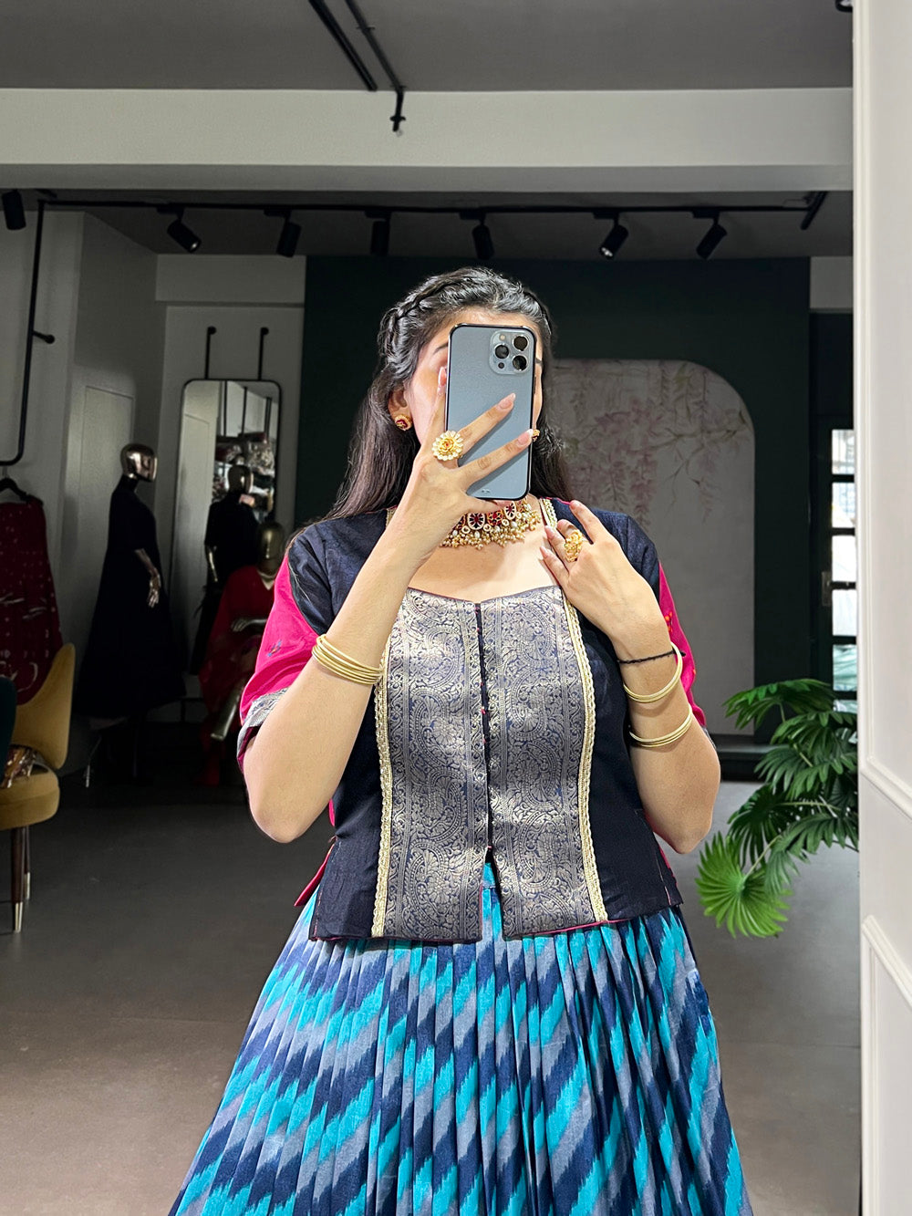 Firozi Color Leheriya Print With Zari Weaving Work Tasar Silk Co-Ord Set