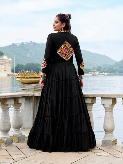 Black Color Gamthi Work With Cowrie Touch Up Rayon Co-Ord Set