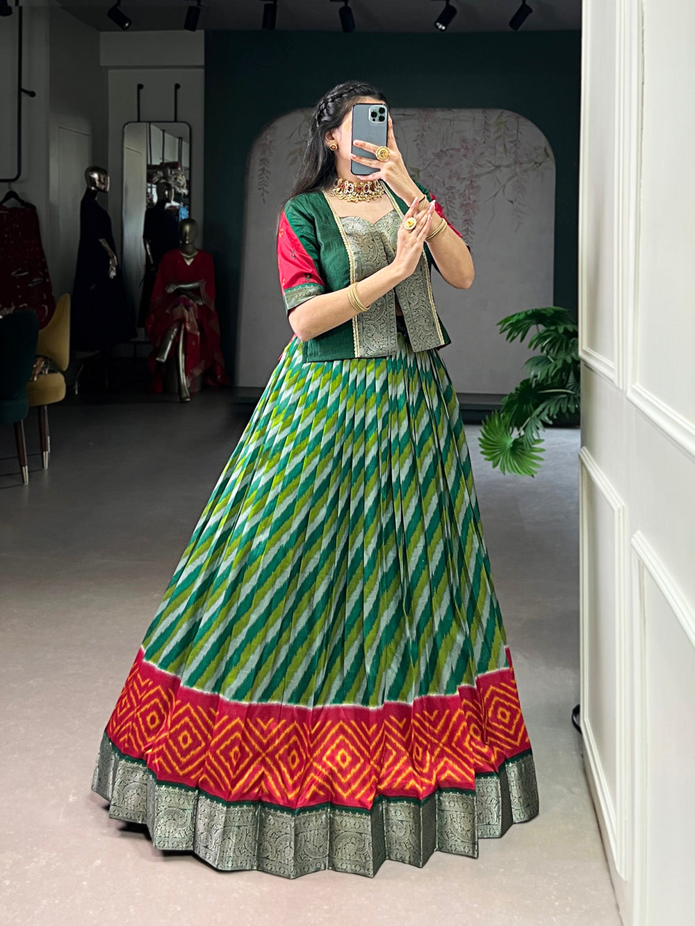 Green Color Leheriya Print With Zari Weaving Work Tasar Silk Co-Ord Set
