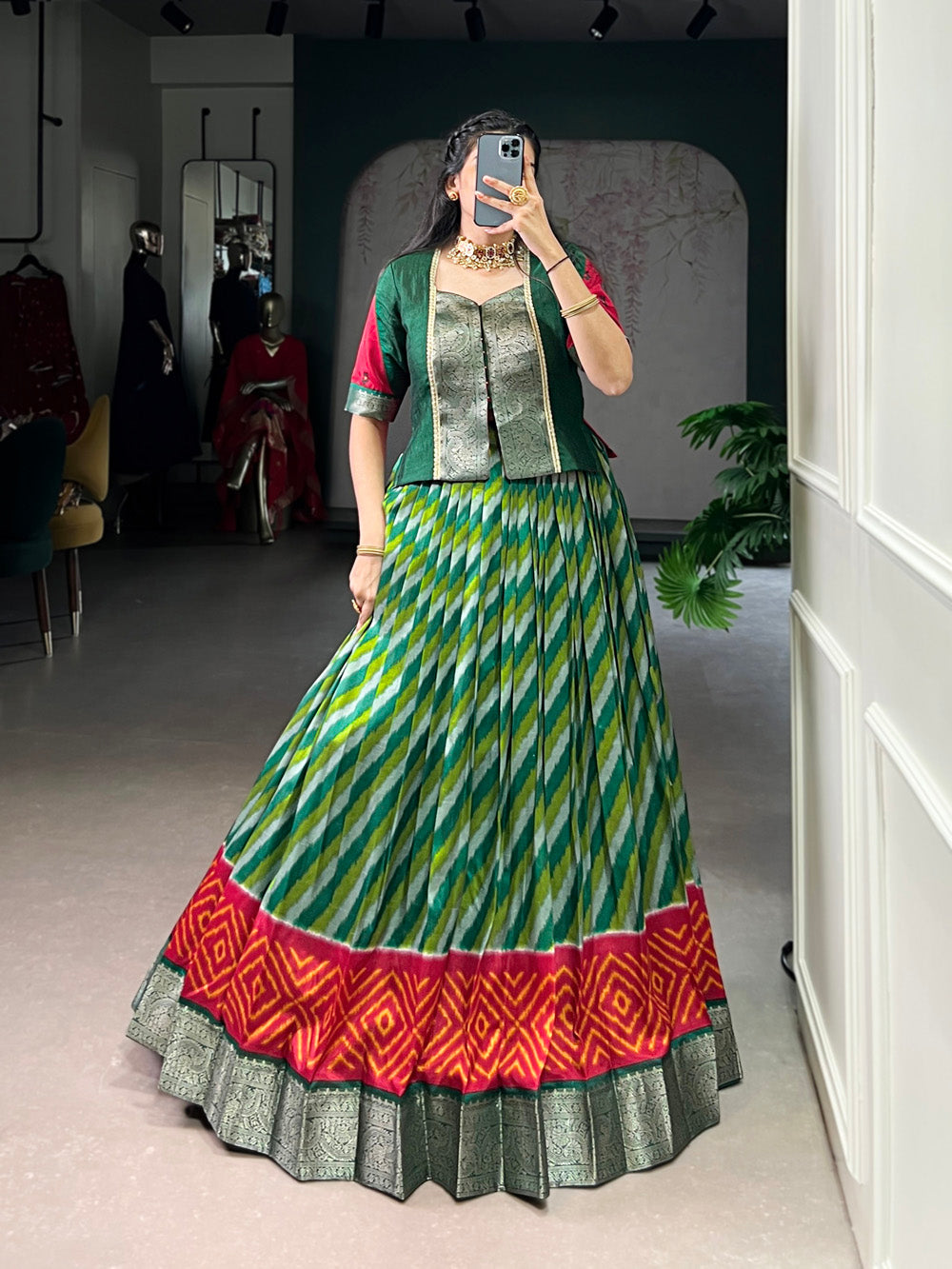 Green Color Leheriya Print With Zari Weaving Work Tasar Silk Co-Ord Set
